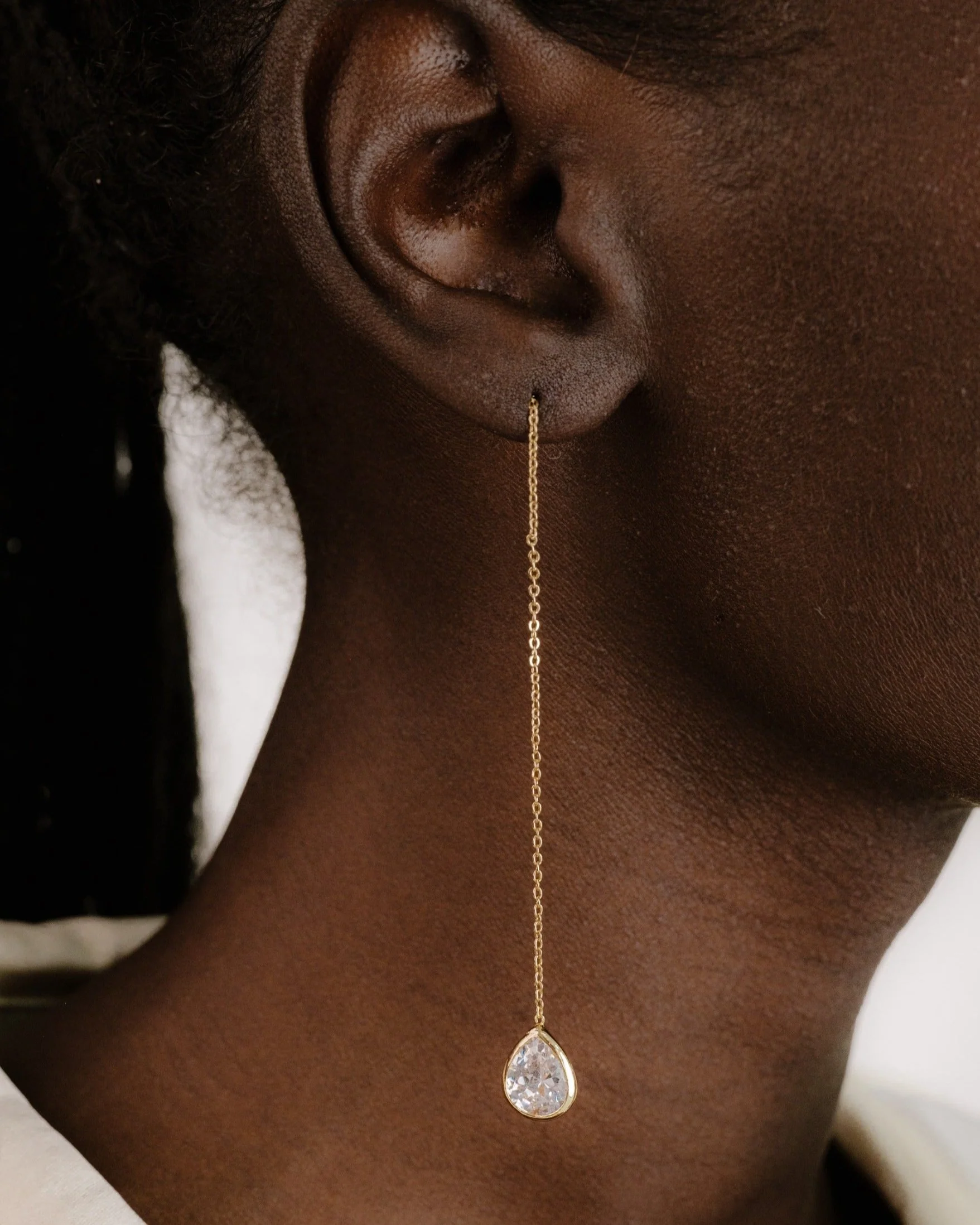 Barely There Chain and Crystal Dangle Earrings - Image 18