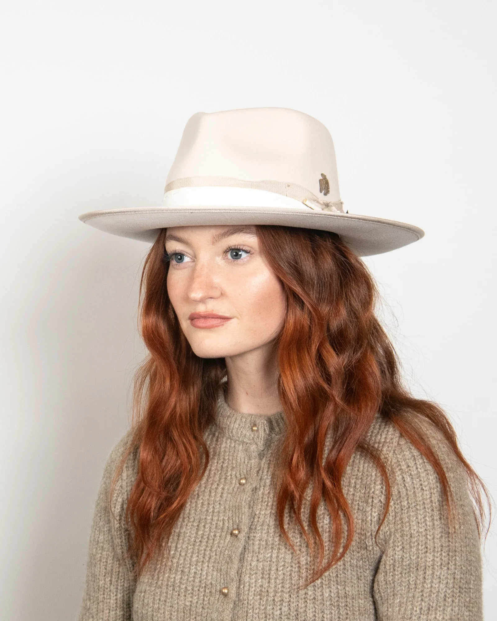 Bennie in Cream - Image 4