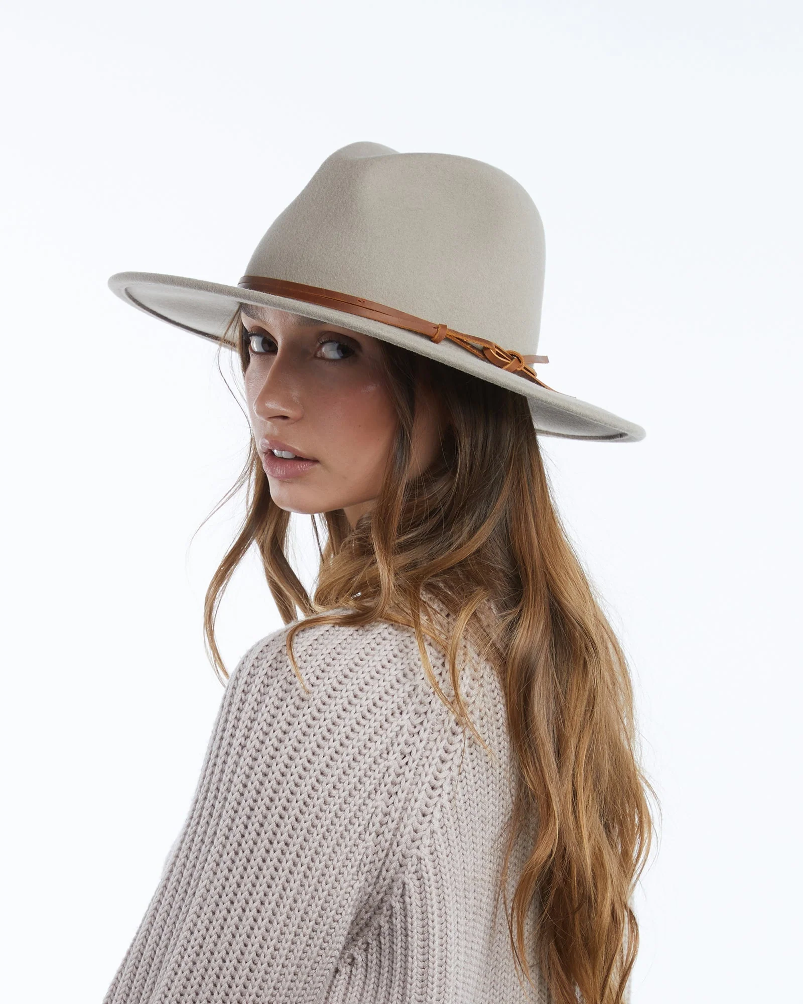 Billie in Taupe - Image 10
