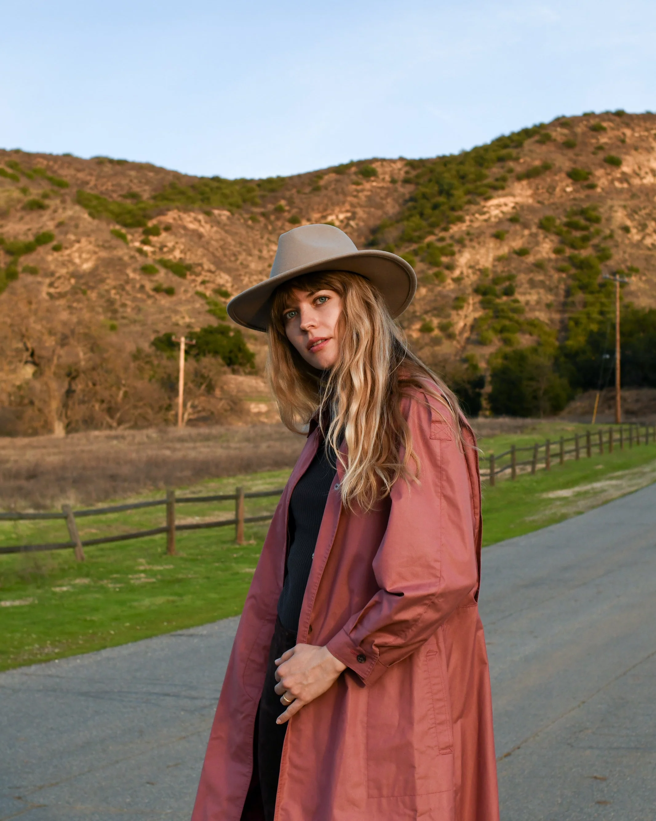 Billie in Taupe - Image 5