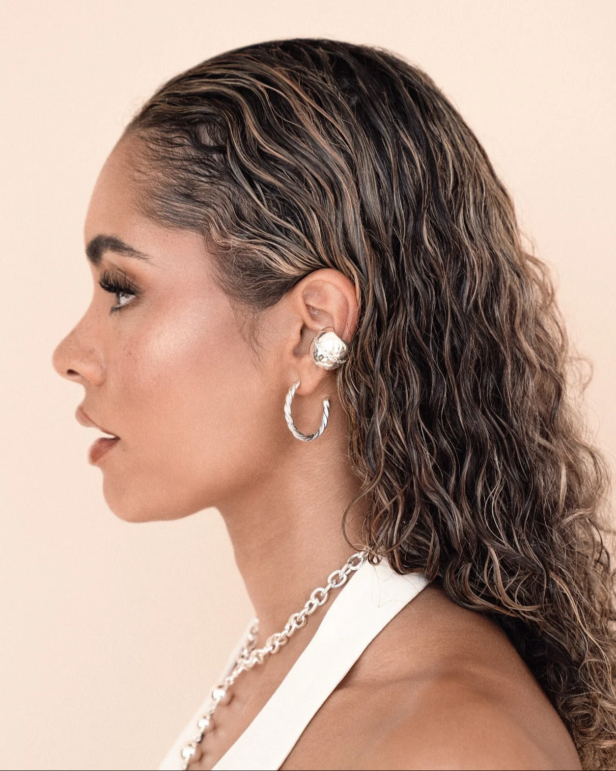 Center Crystal Line Chunky Ear Cuff - Image 6