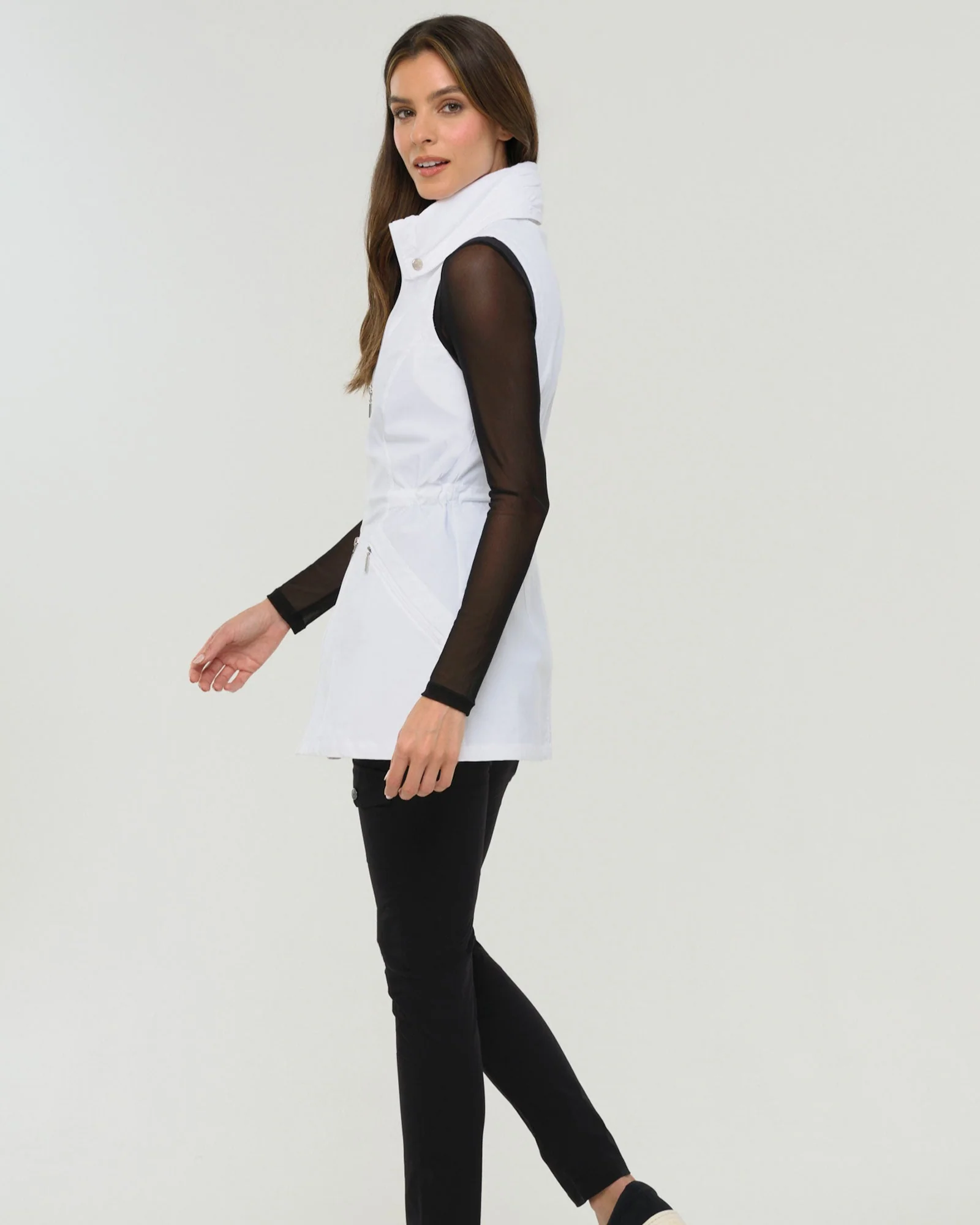 Delaney Travel Vest - Image 23