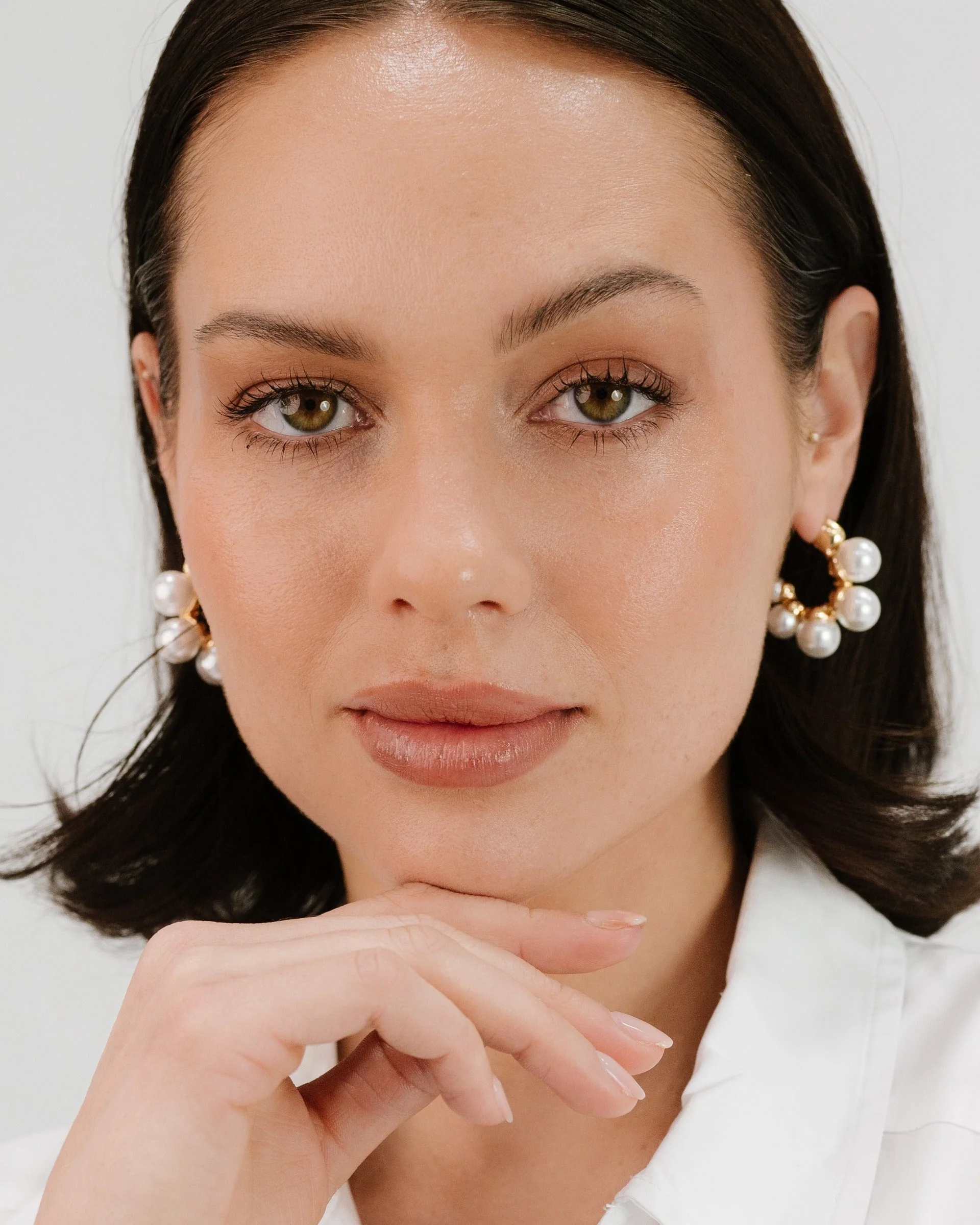 Five Pearls Hoop Earrings - Image 7