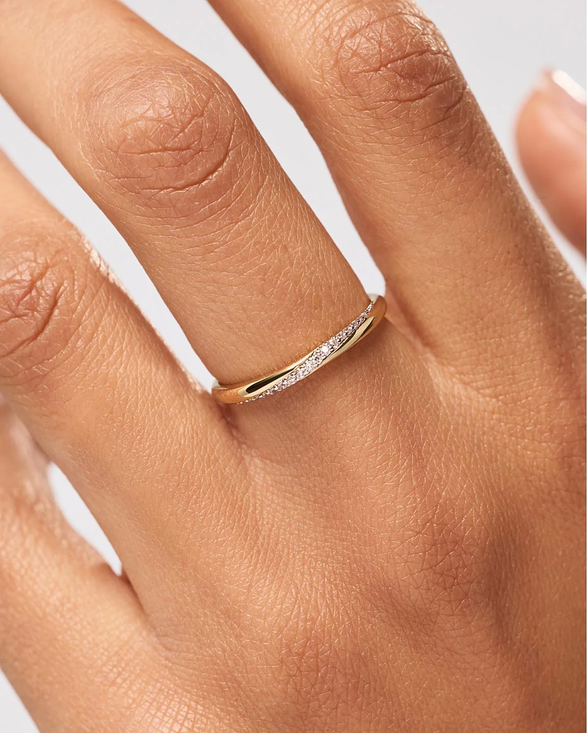 Gold Band Ring - Kira Slim Ring - Image 3