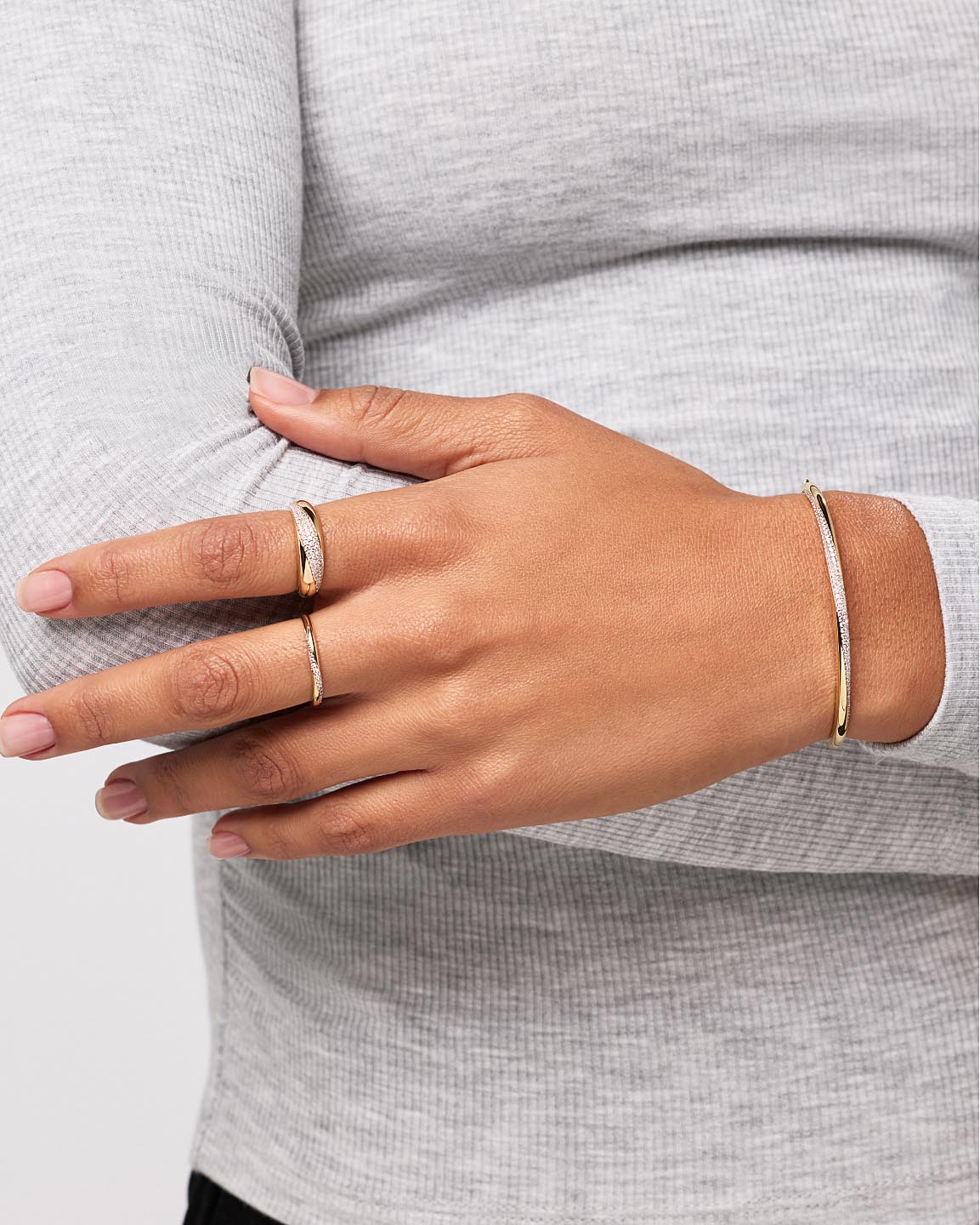 Gold Band Ring - Kira Slim Ring - Image 4