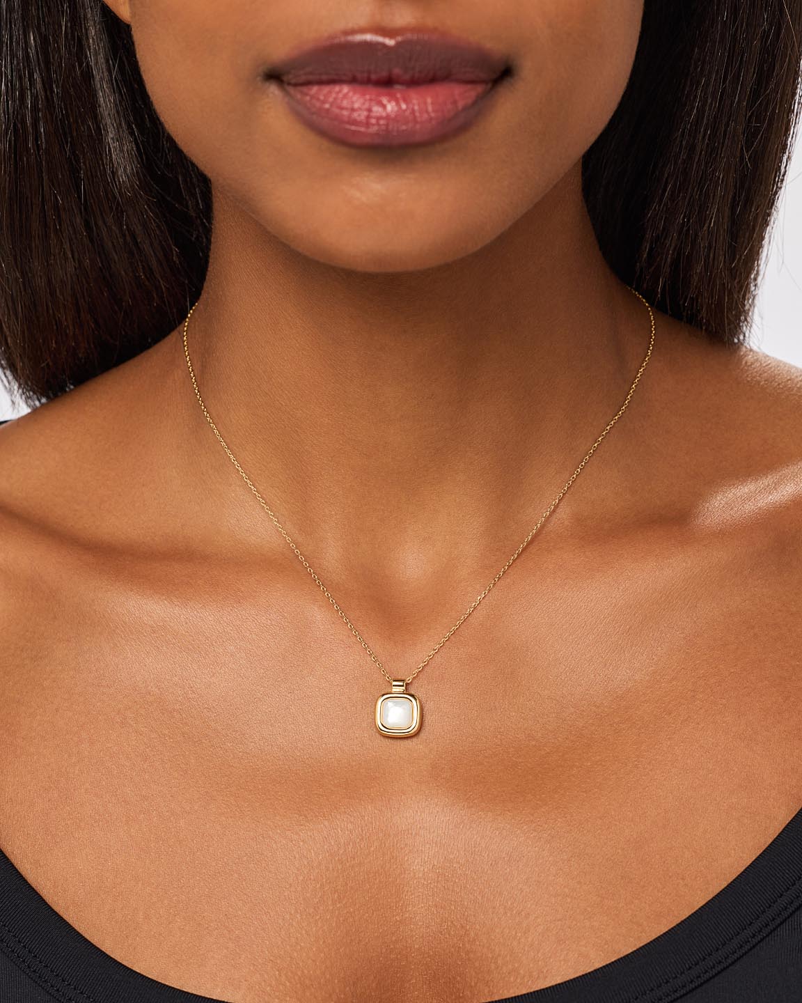 Gold Pendant - Clara Pendant Mother of Pearl - Image 4