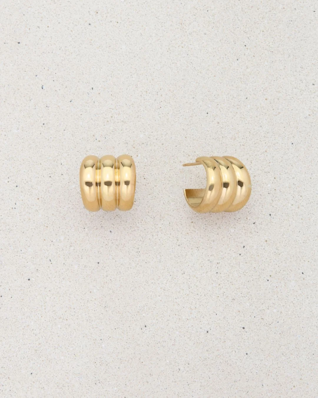GUGGENHEIM HOOP EARRINGS GOLD