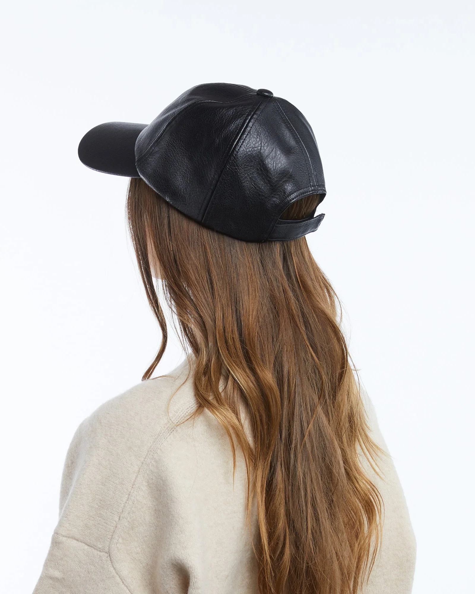 Hailey in Black - Image 7
