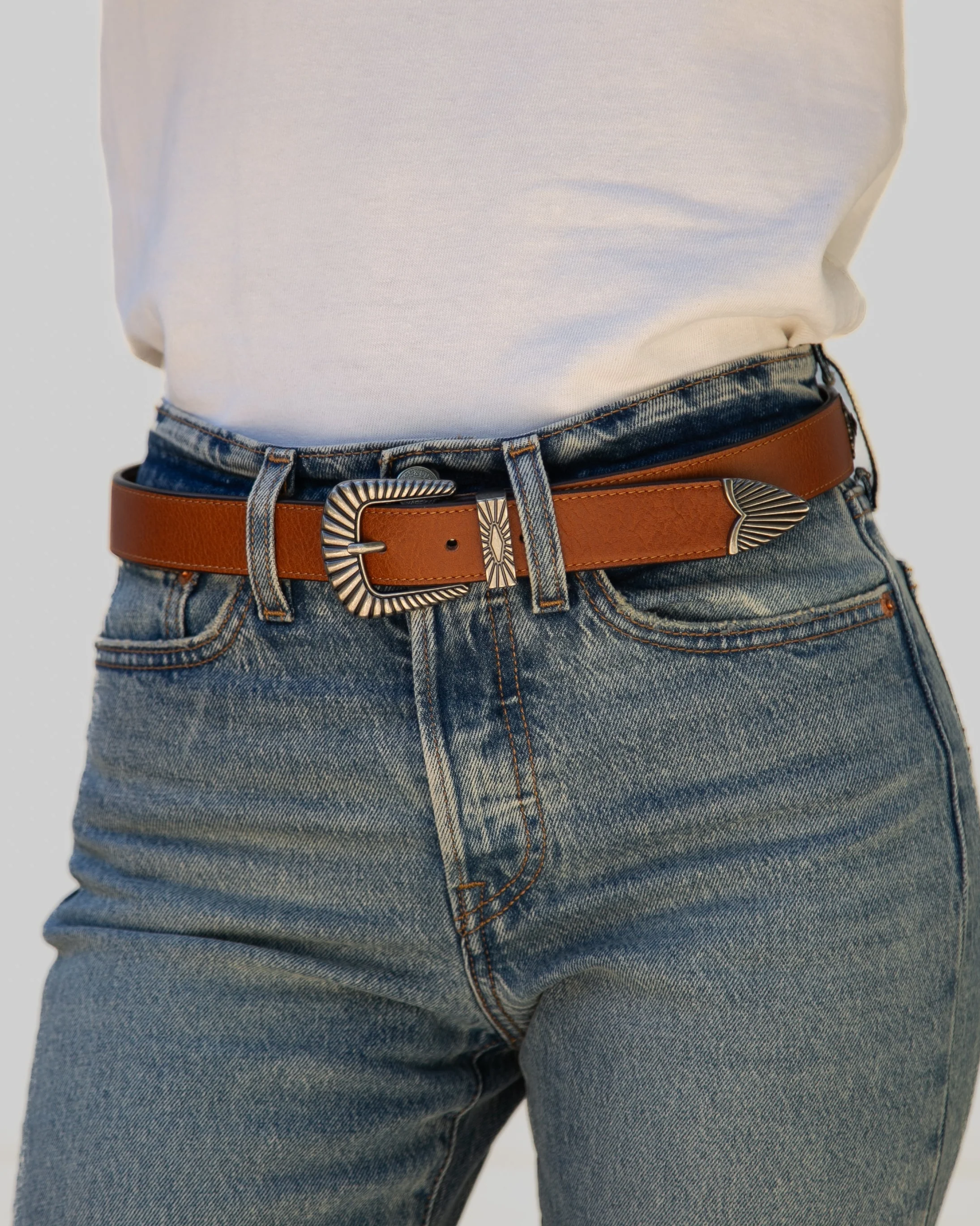 Henrietta in Brown - Image 3
