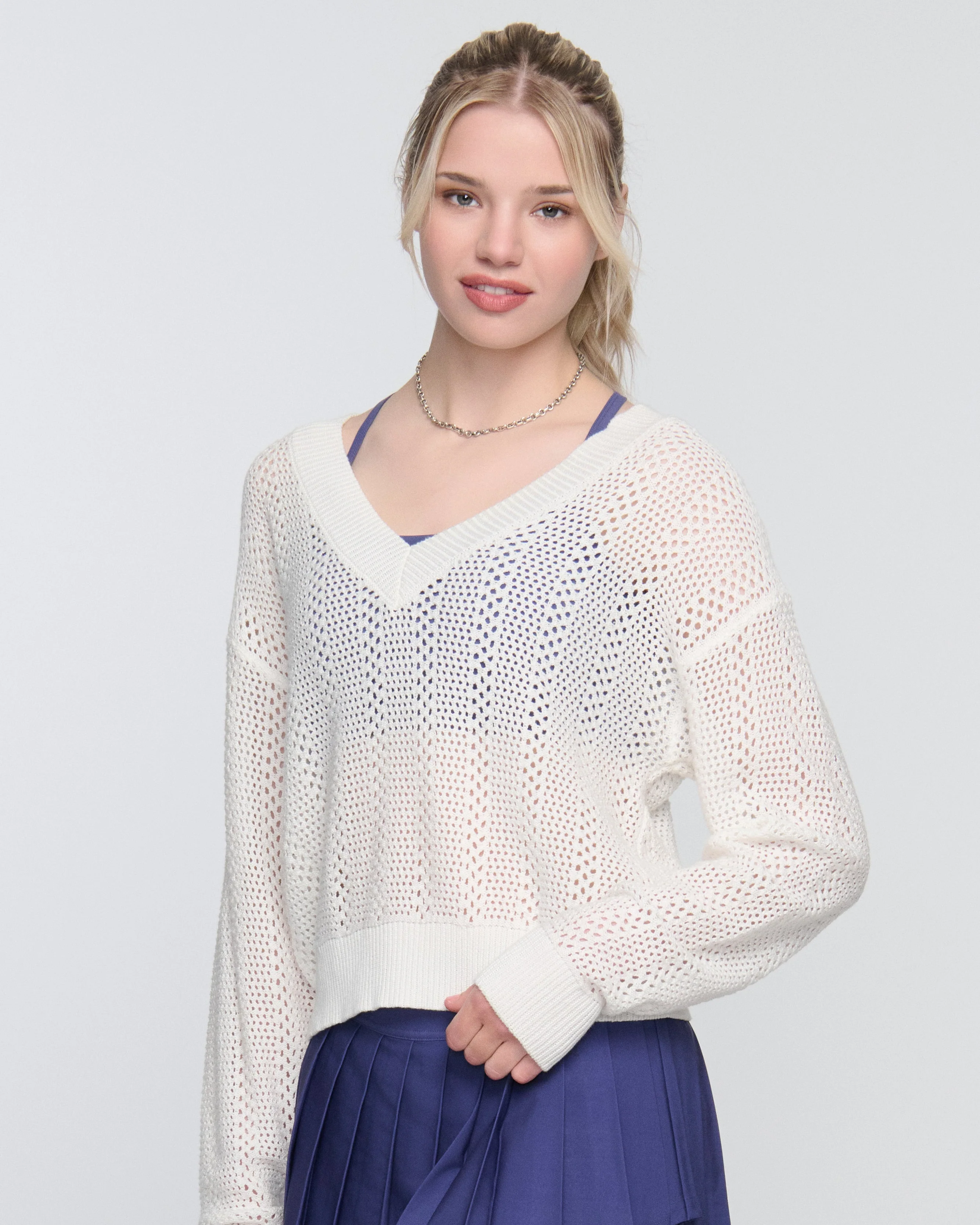 Janie Baseline V Sweater - Image 3