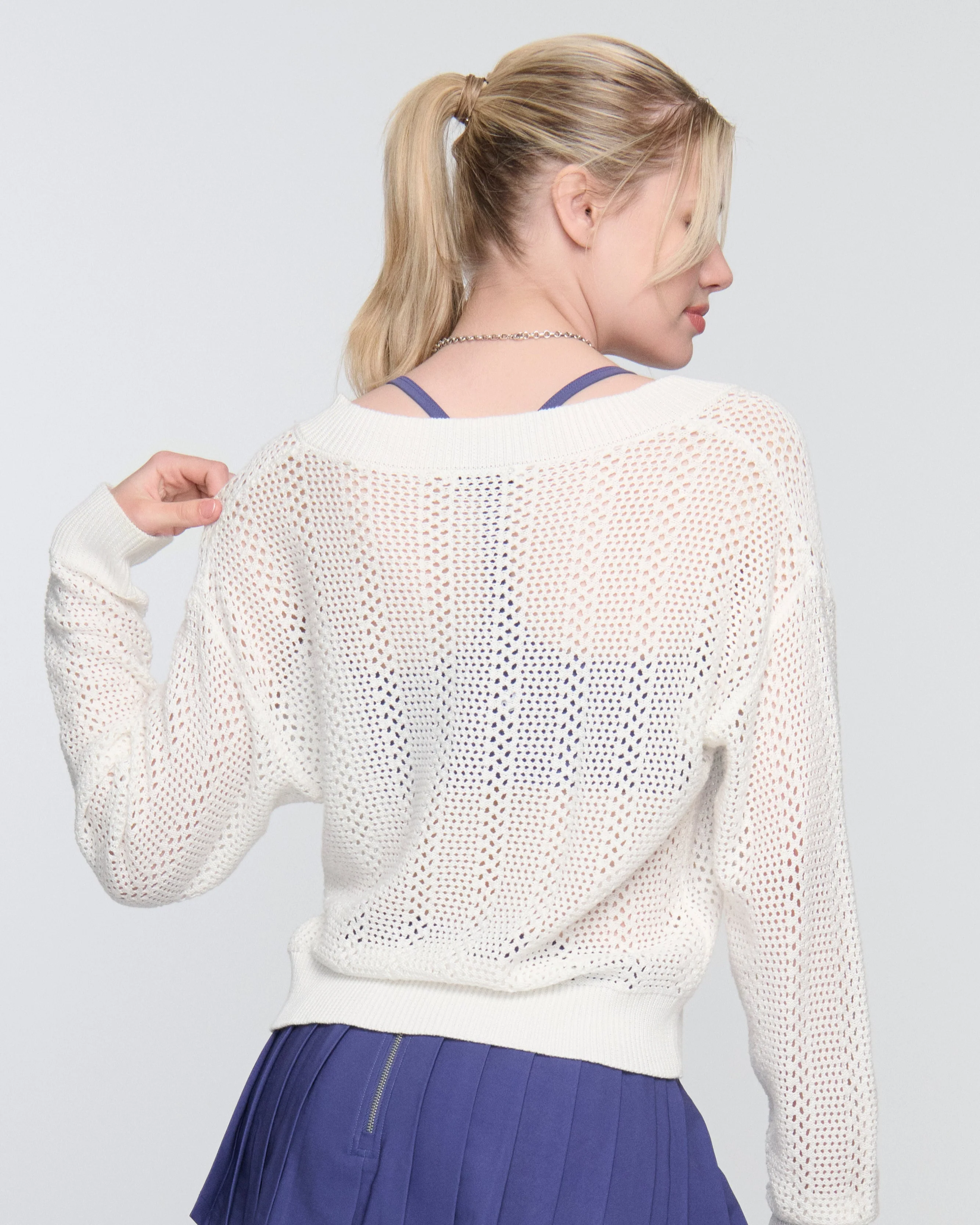 Janie Baseline V Sweater - Image 4