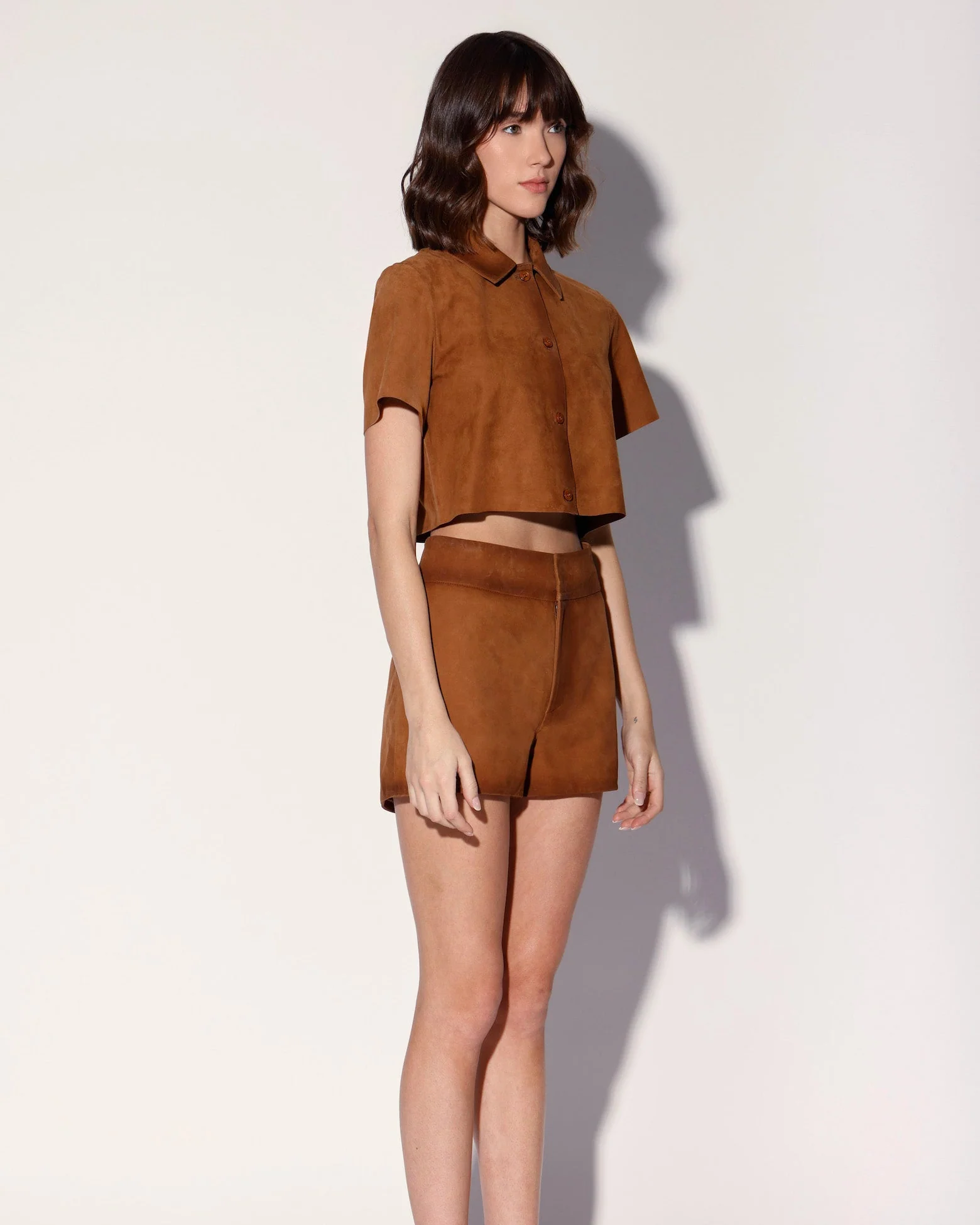Kendra Short, Oak Suede - Leather - Image 3
