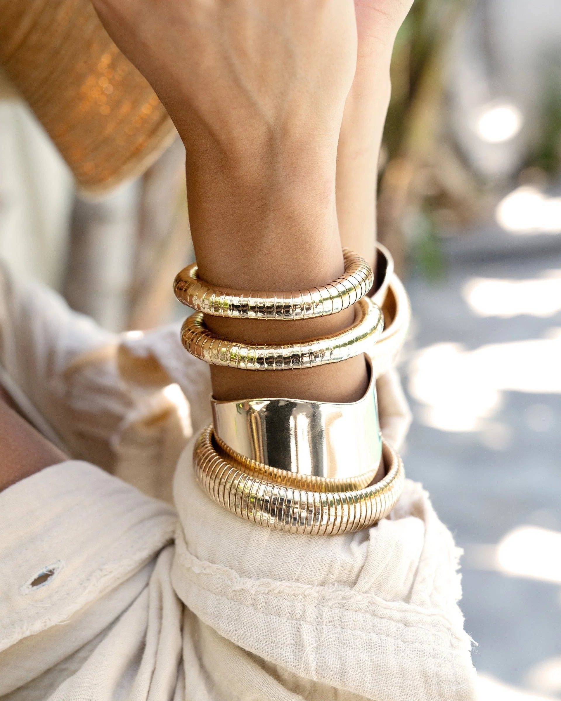 Liquid Gold Stretch Bracelet Set - Image 6
