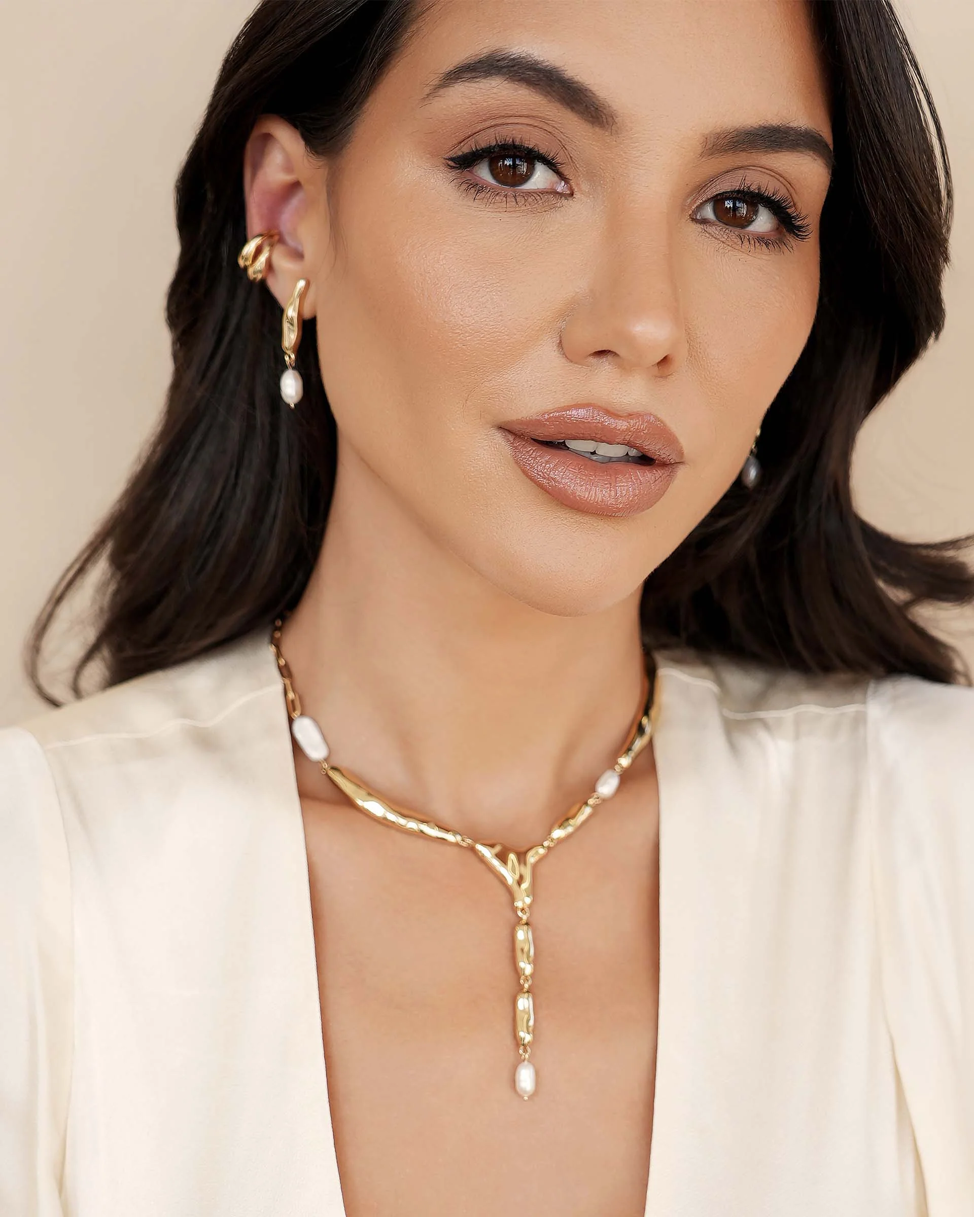 Liquid Luxe Pearl Earrings - Image 7