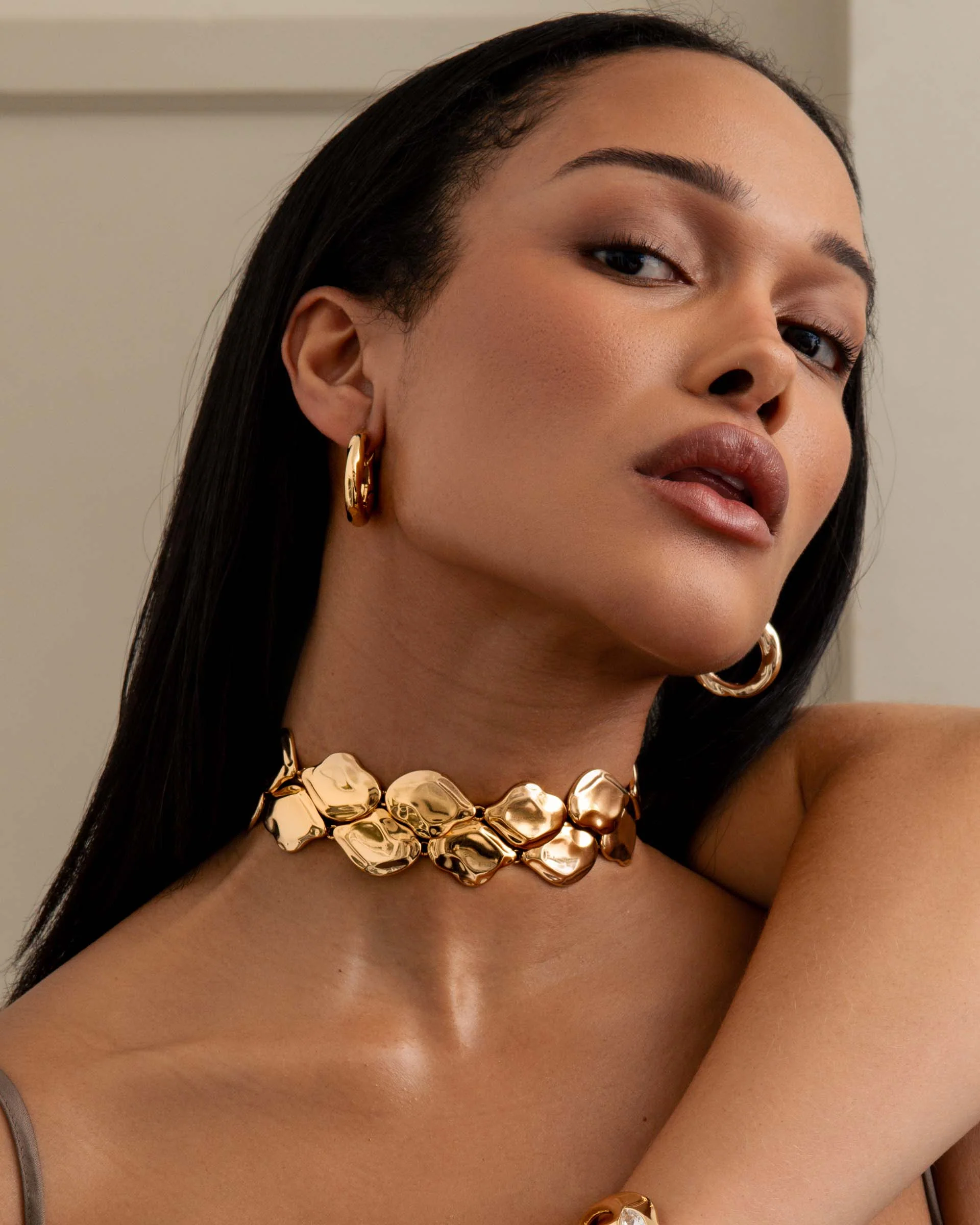 Liquid Luxe Statement Choker - Image 5