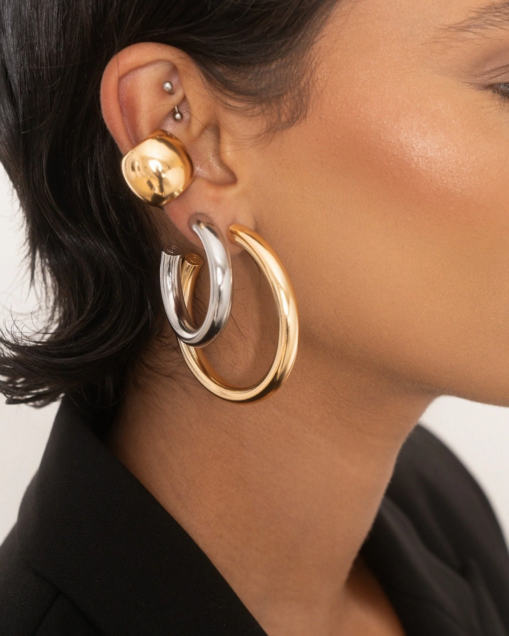 Medium Thick Classic Hoops - Image 10