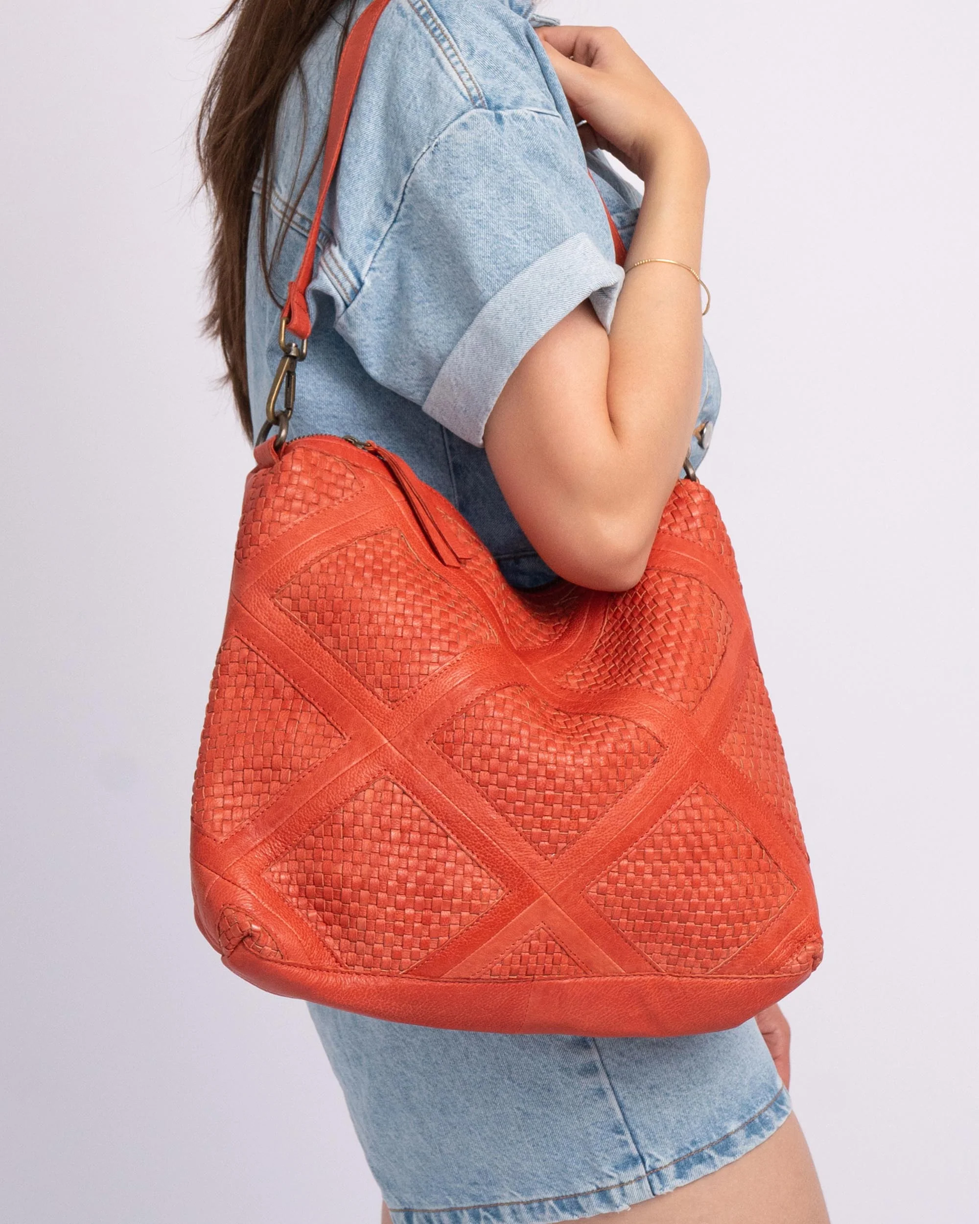 Middel | Bohemian Leather Crossbody Bag - Image 9
