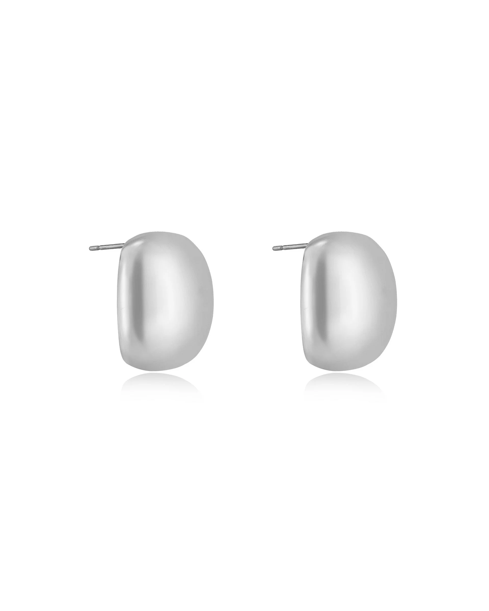 Minimal Curved Square Stud Earrings - Image 4