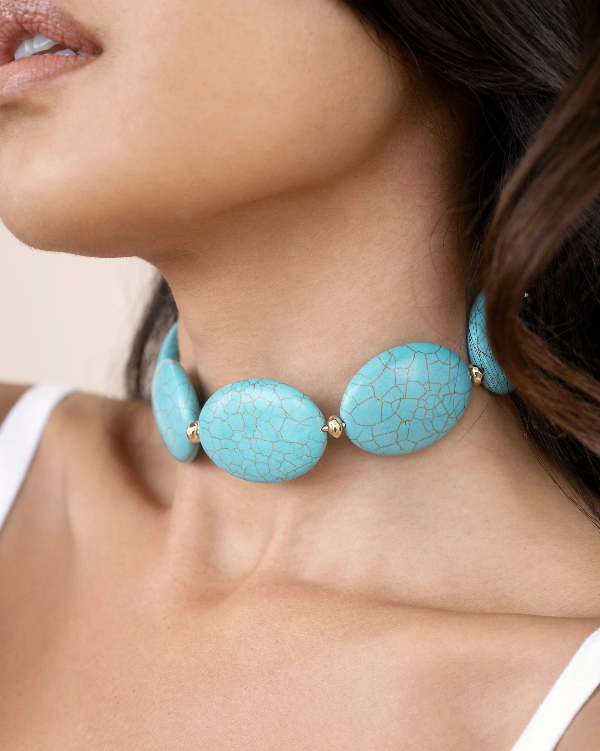 Oval Turquoise Stones Statement Choker - Image 4