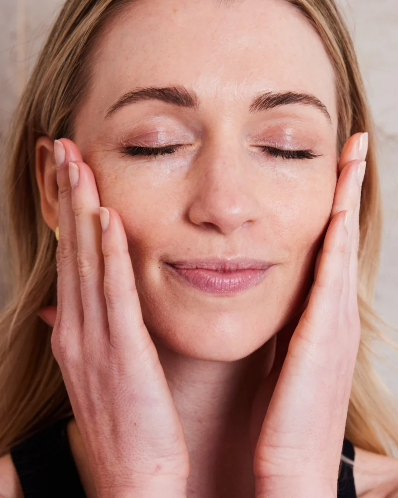 RXR Retinol Anti-Aging Serum - Image 6