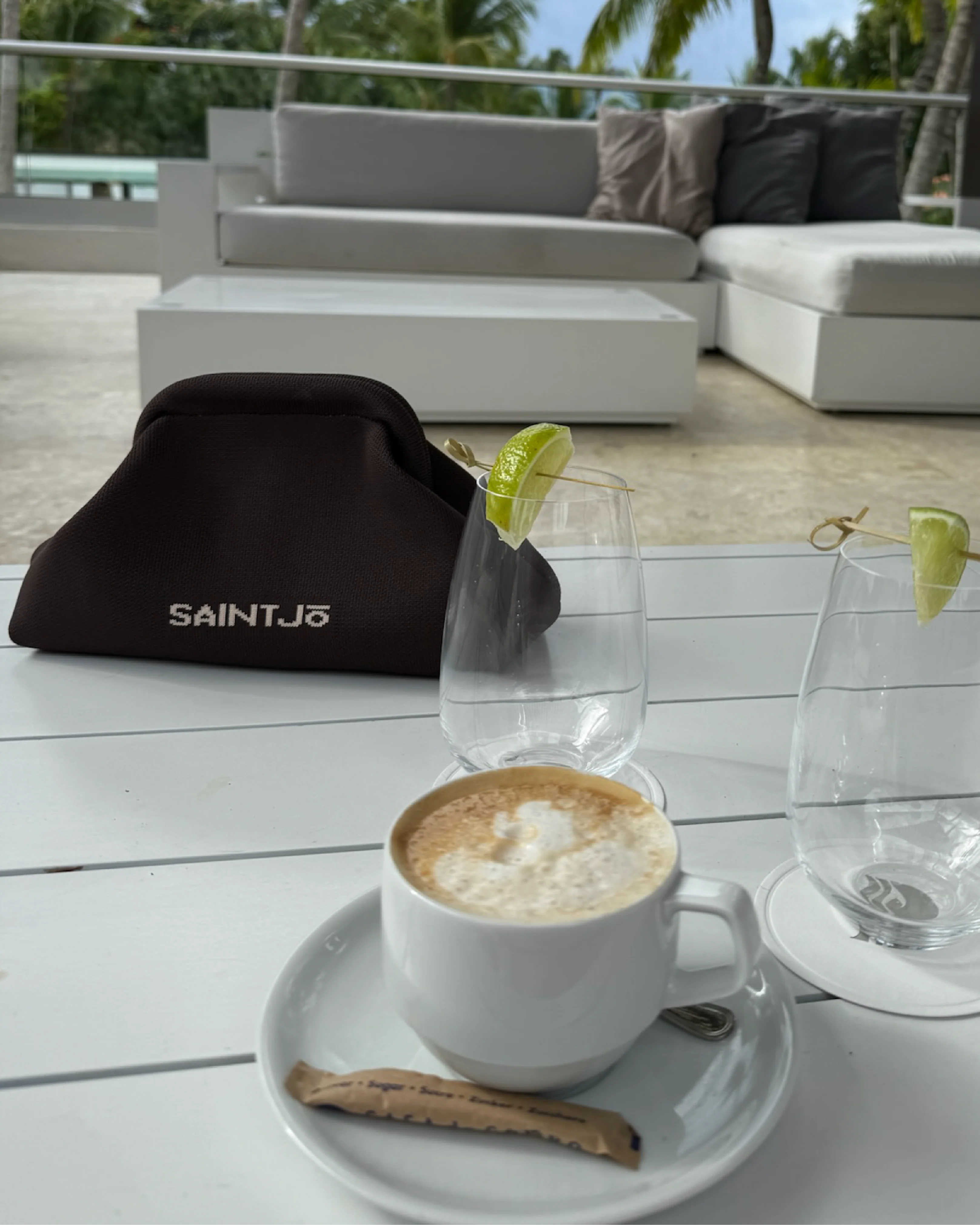 SIGNATURE CLUTCH - Image 2