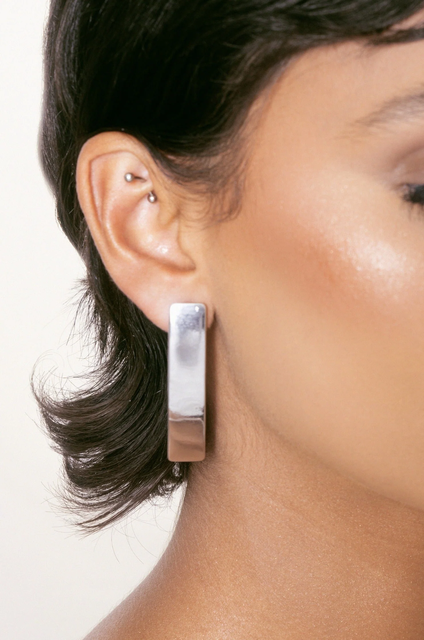 Single Bar Earrings - Image 4