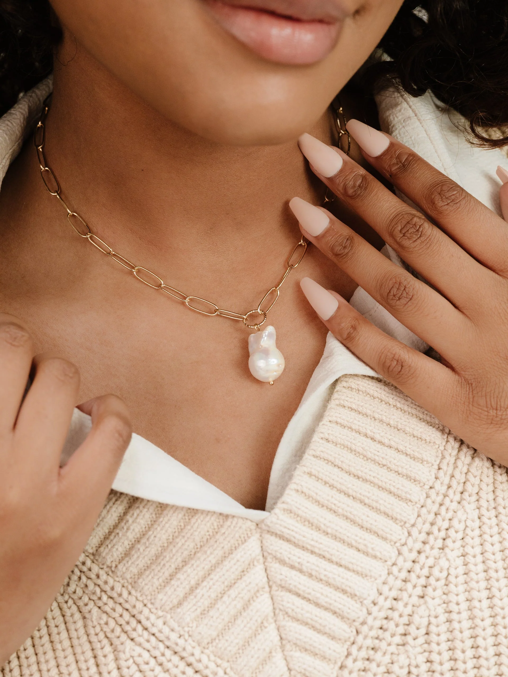 Single Pearl Chain Necklace - Image 6