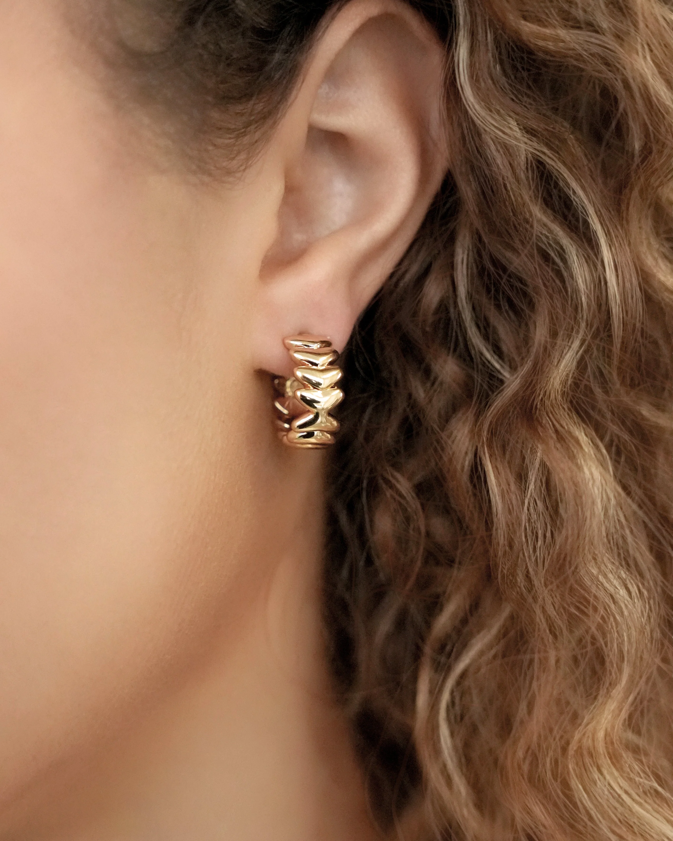 Small Metal Moderna Hoops - Image 4