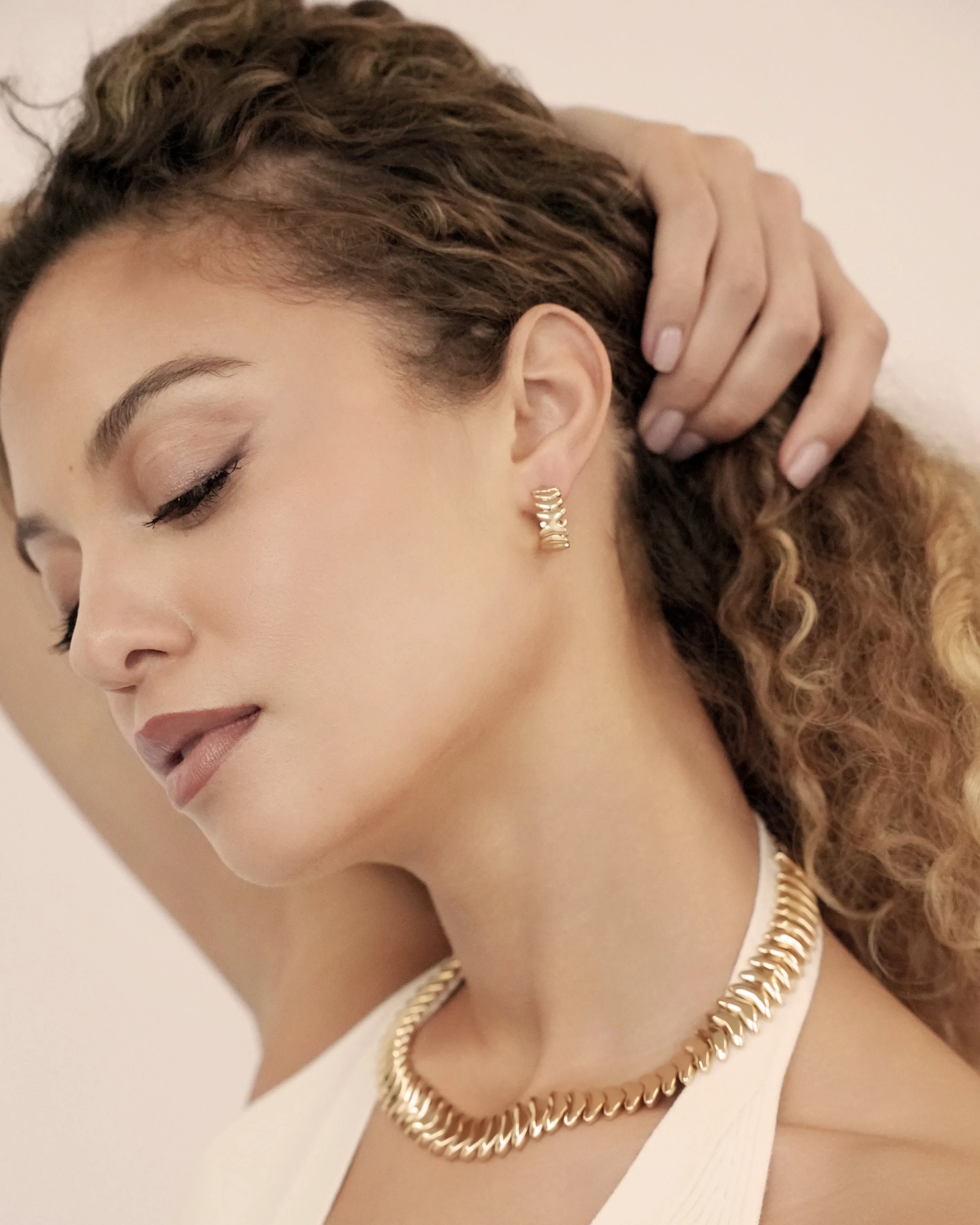 Small Metal Moderna Hoops - Image 6