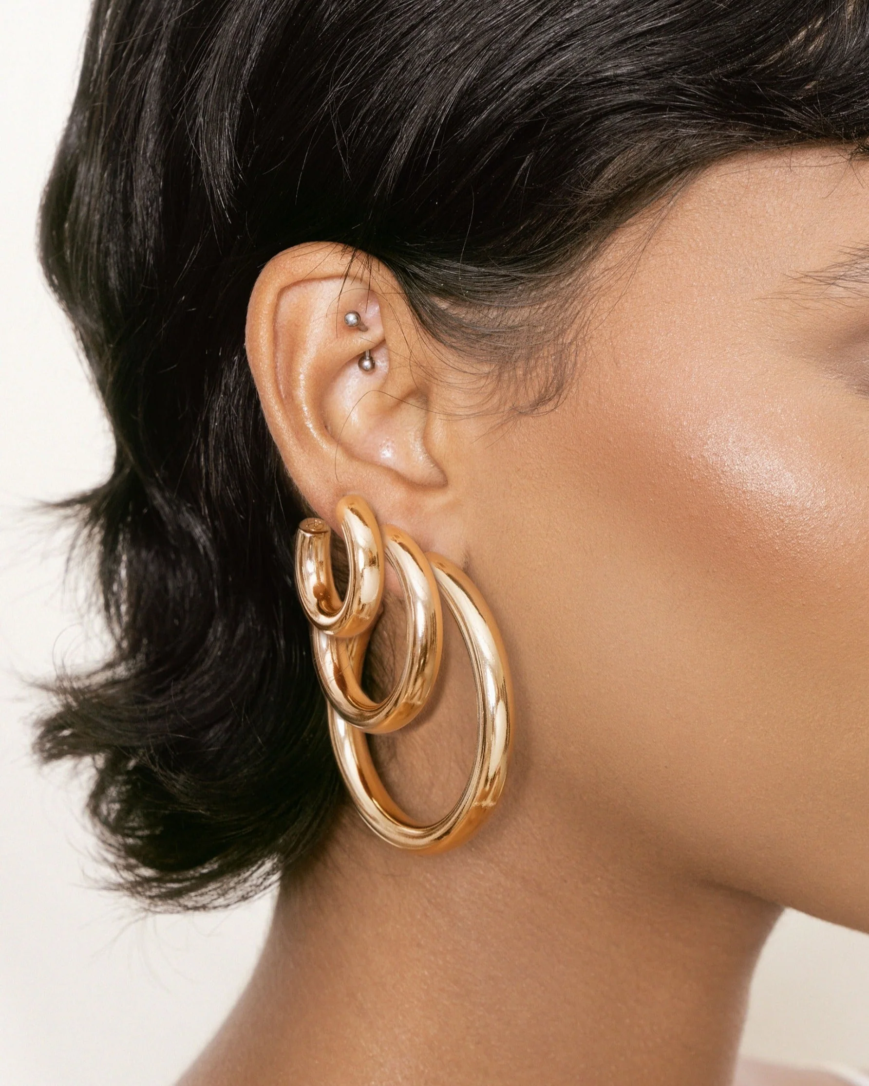 Small Thick Classic Hoops - Image 6