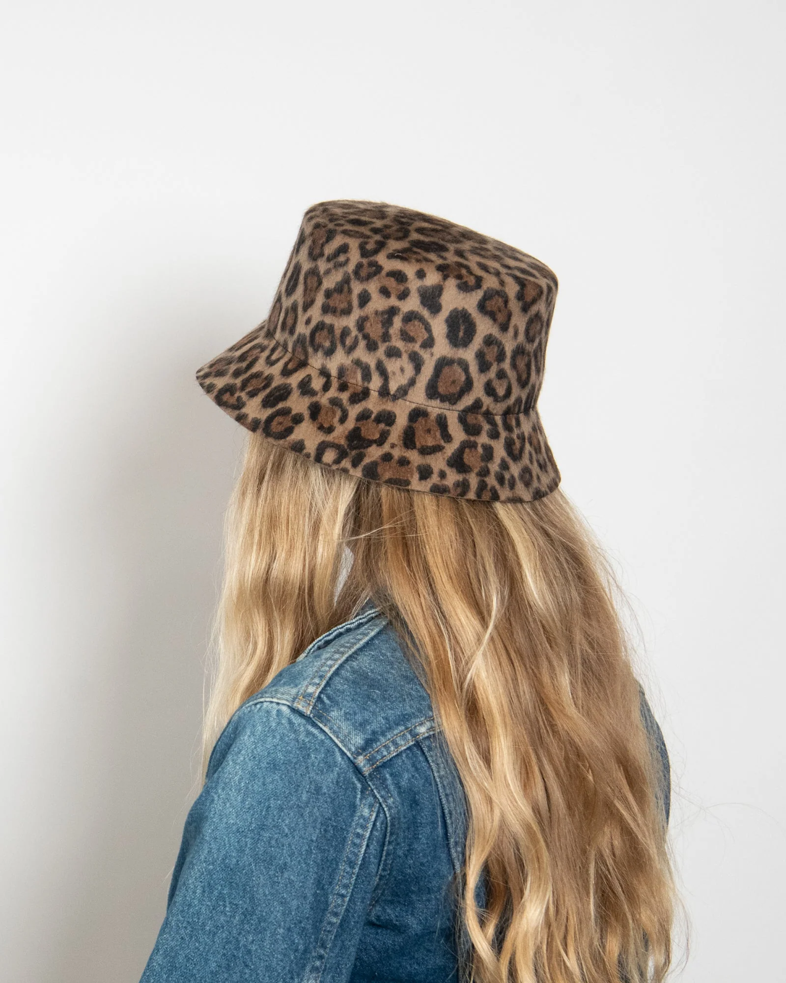 Tenley in Leopard - Image 5